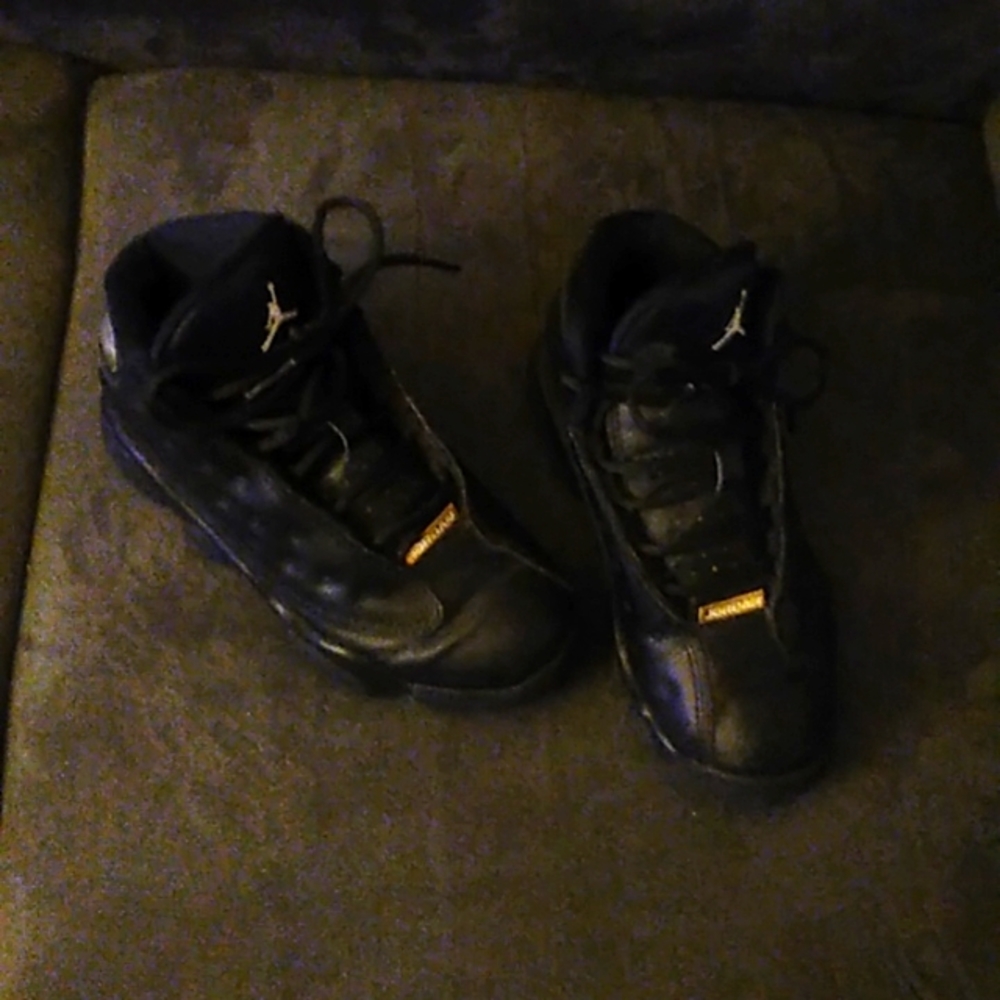 Youth Jordans s 13c